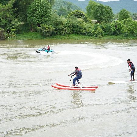 The Boat Club,Karjat Hotel Exterior foto