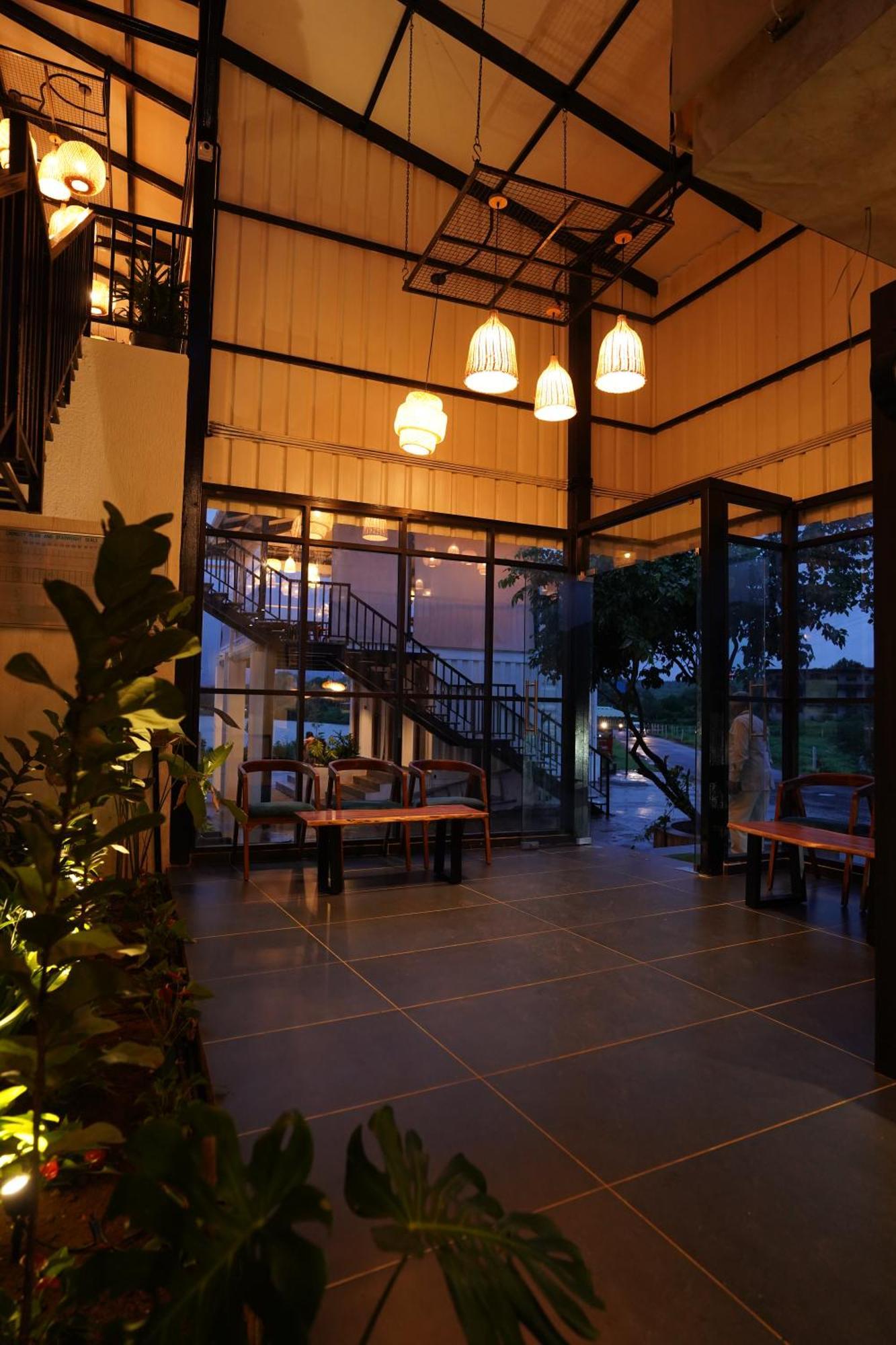 The Boat Club,Karjat Hotel Exterior foto